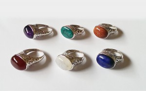 silver-rings-with-stones