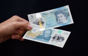 £5 note